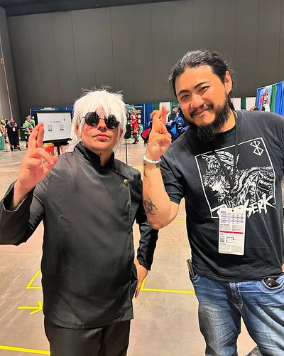 Gojo sensei meets Gojo sensei 💙🤞

#connecticon2024 #satorugojo #gojosatoru #cosplay #cosplayer