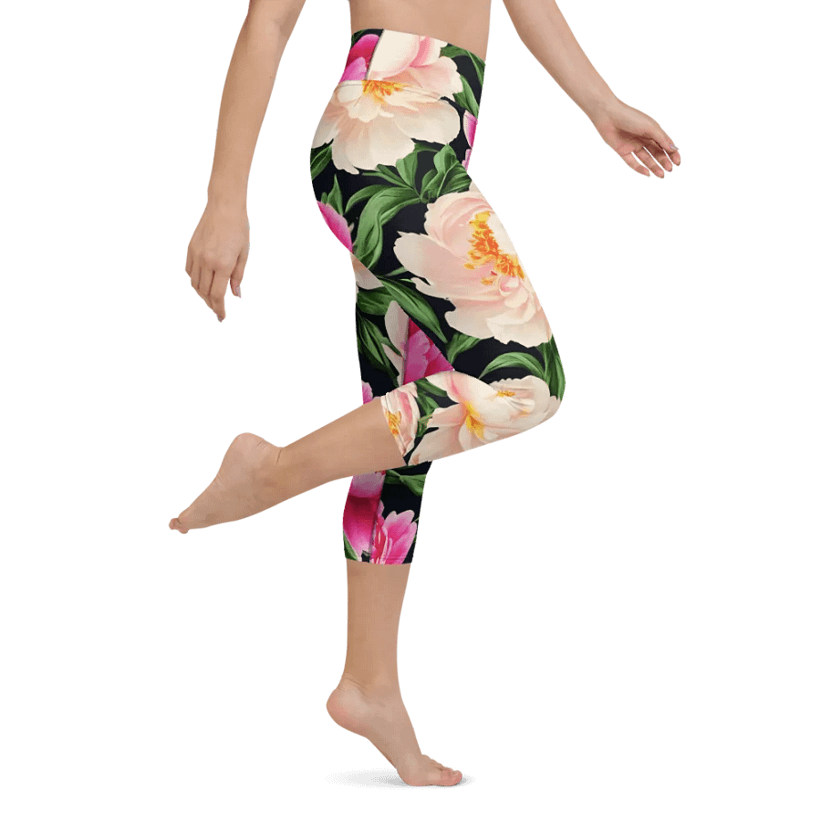 Peony Bliss Capri Leggings product image (3)