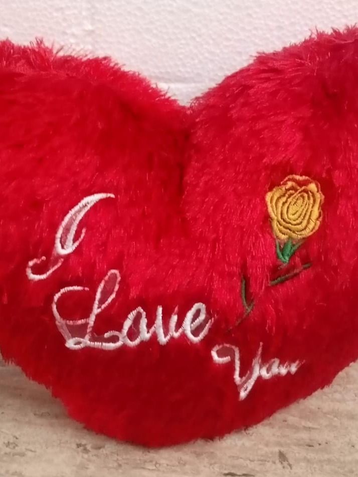 HEART PILLOW product image (1)