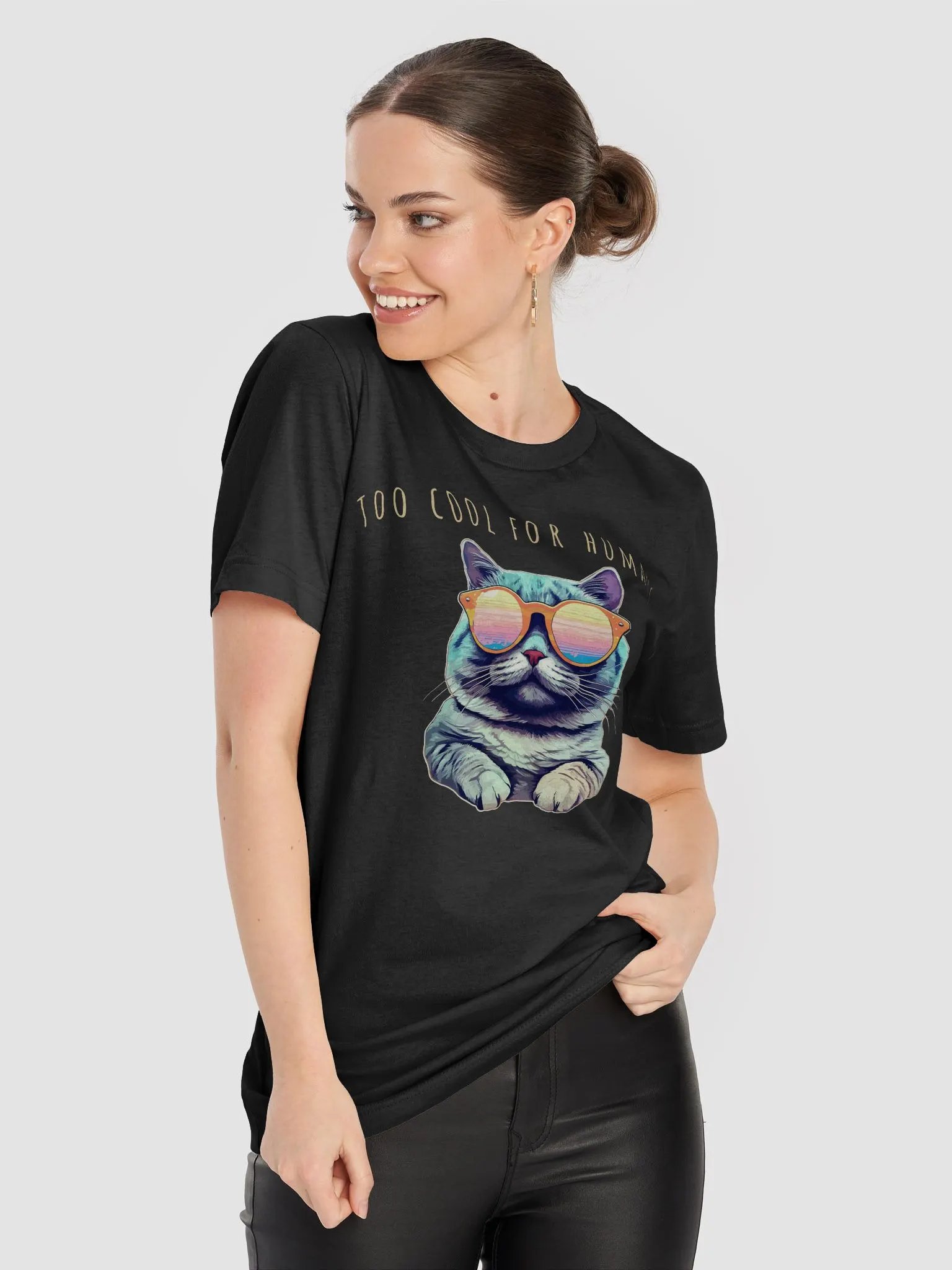 Feline Fashionista Tee product image (5)