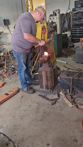 Look at this sexy bastard hanging out in my shop today @bergerforge