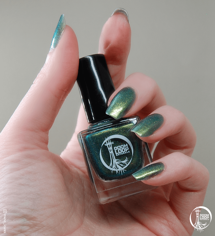 CALEDONIAN ASYLUM - Gold Green Duochrome Colorshift Sparkly Nail Polish product image (6)