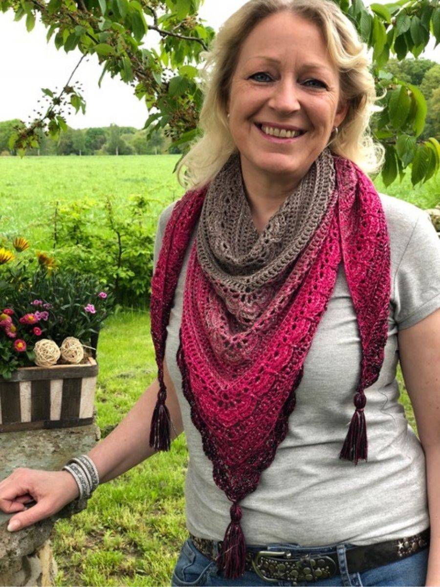 Ana Lucia Shawl product image (8)