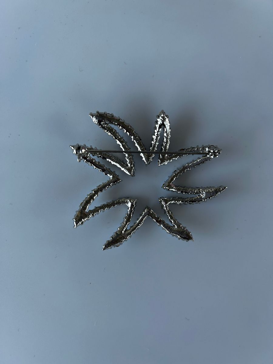 Silver Tone Abstract Star Blue Rhinestone Brooch product image (3)