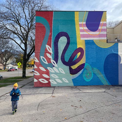 Speaking of color and shapes…

I have always wanted to put a mural on this wall that is close to my house. 

I had to mock-up...