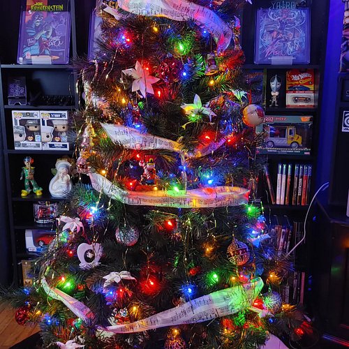 The SWG Tree is up!