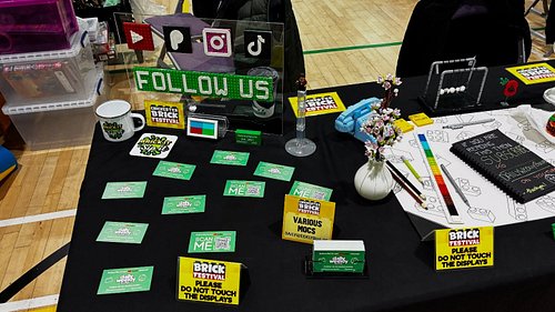 I’m here at Chichester Brick Festival today, 10AM to 4PM, displaying part of my Lego city and other custom builds!