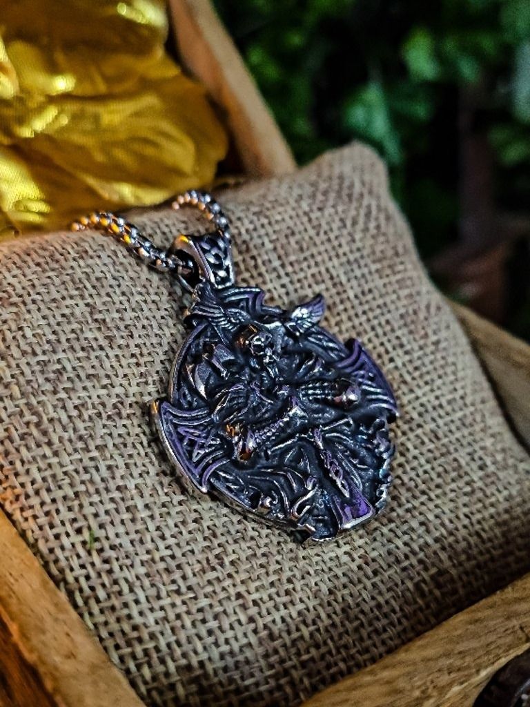 The Armored Kingdom Odin Keeper of the Ravens Necklace product image (2)