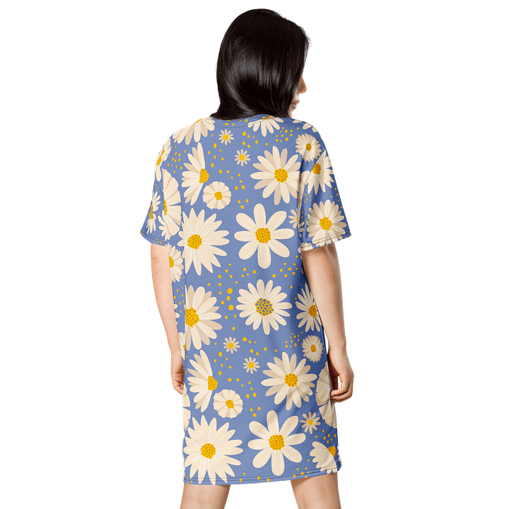 Chic Daisy Print T-Shirt Dress - Oversized Trendy Design | TDSMUSIC.com product image (2)