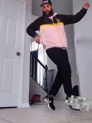 CHECK OUT MY CHICAGO FOOTWORK #shortsfeed #FOOTWORKIN #CHICAGO