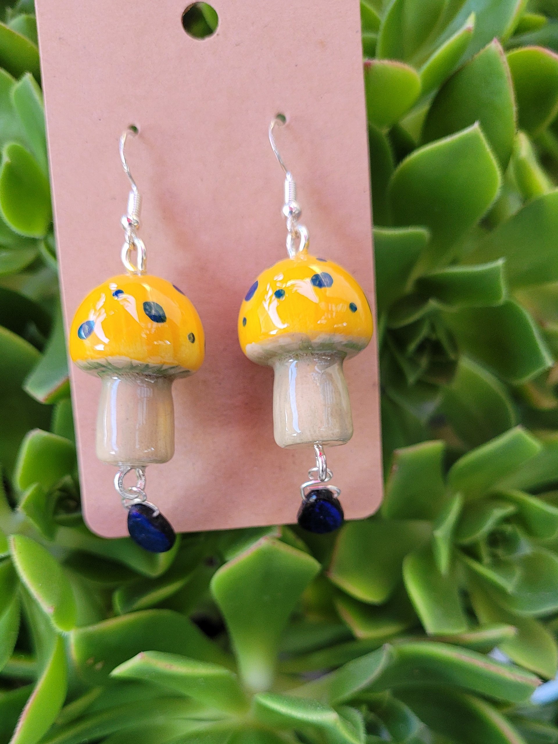 Panamanian golden mushroom product image (1)