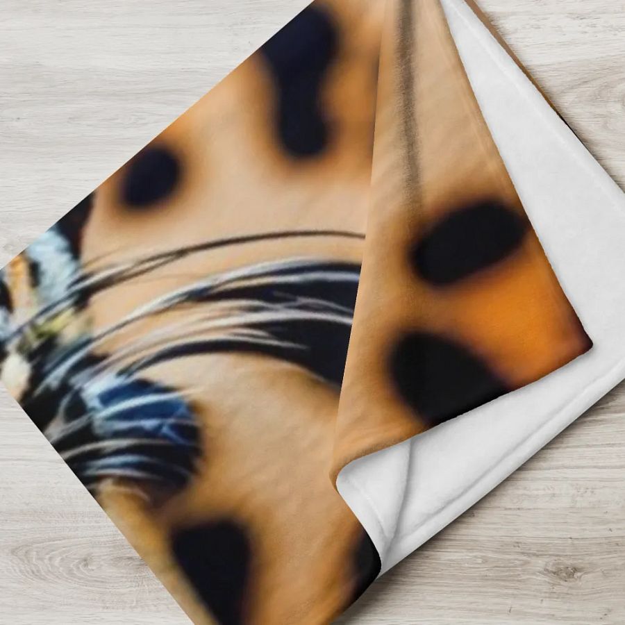 Big Cat 3D Leopard Print Design Throw Blanket product image (7)