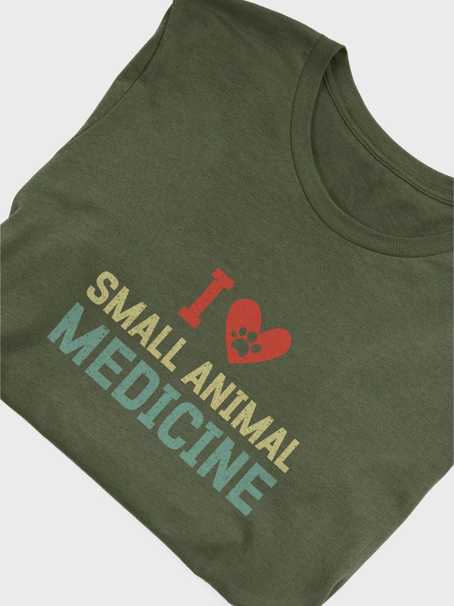 "I love small animal medicine" t-shirt product image (3)