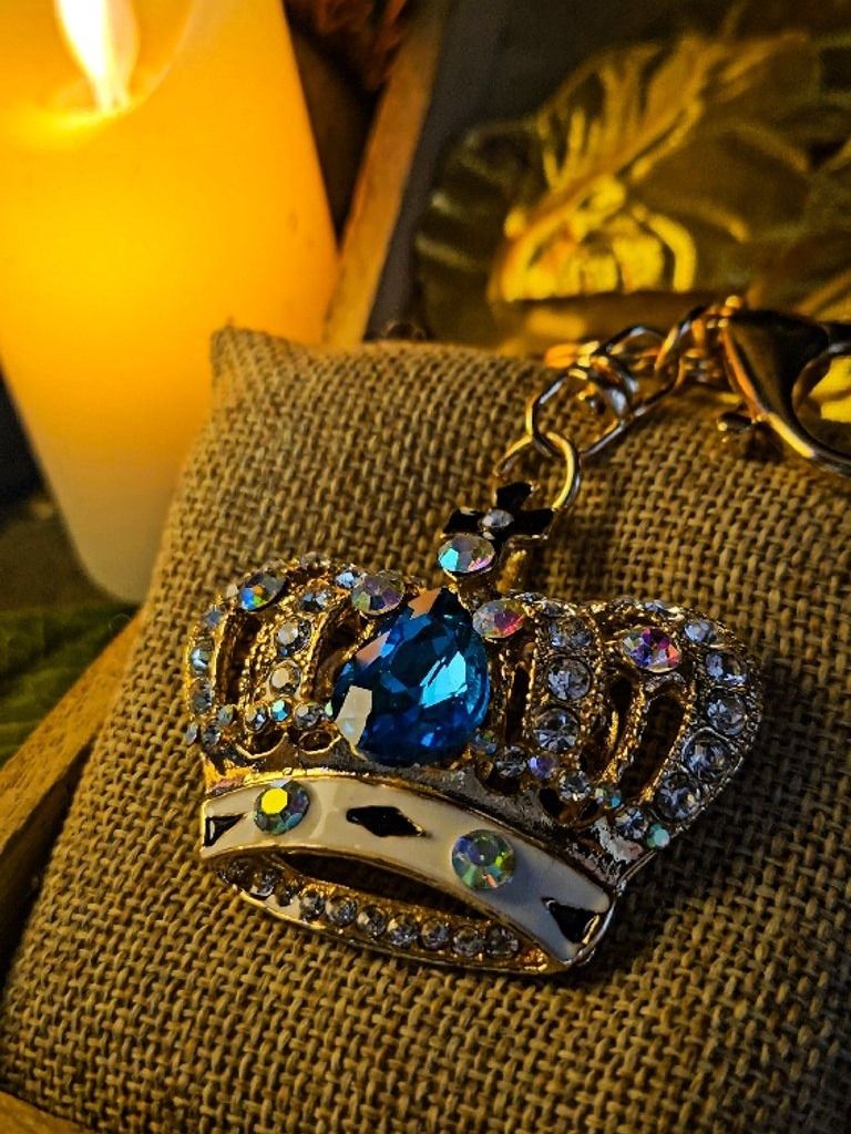 The Armored Kingdom Sapphire Blue Crown Keychain product image (3)