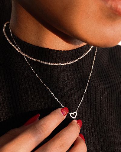 We're back around here with some Holiday vibes✨!
.
.
.
.
.
#handmadejewelry #artjewelry #jewelrydesign #instajewelry #jewelry...