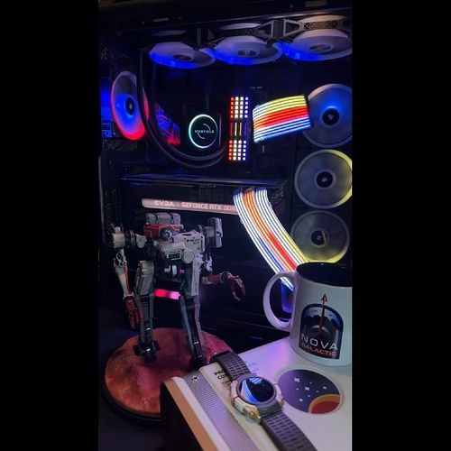 We've been having a blast playing #Starfield on stream with the community, but they don't always get to see my themed PC, mad...