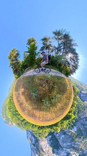 Bienvenue sur ma petite planète ! ✨🌍
📍 Forêt de Saou
#TinyPlanet #360View #Reel360 #DroneView #VTT360 #Cyclisme #Aventure #Pl...