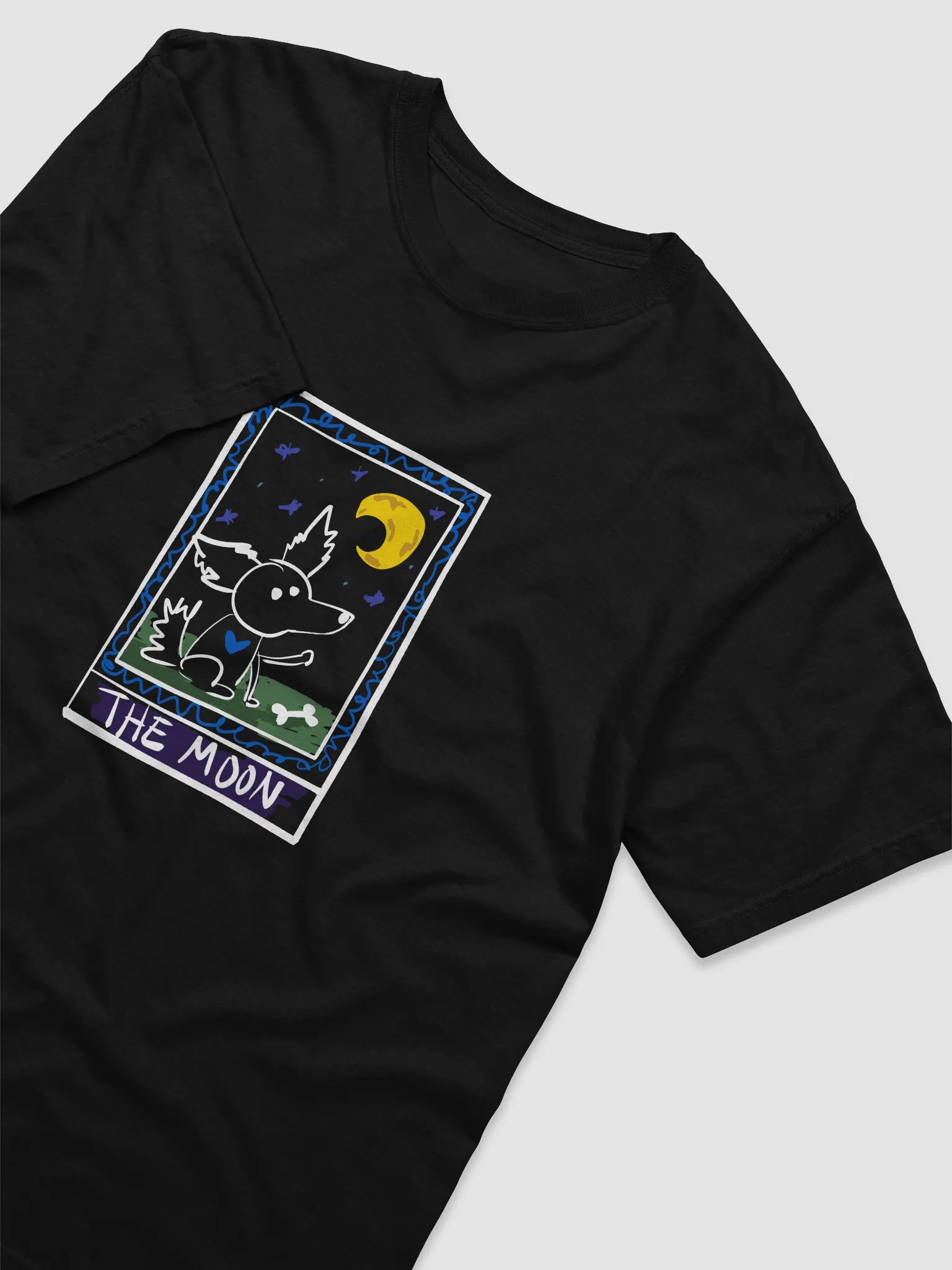 "the moon" tarot card t-shirt (dark) product image (21)
