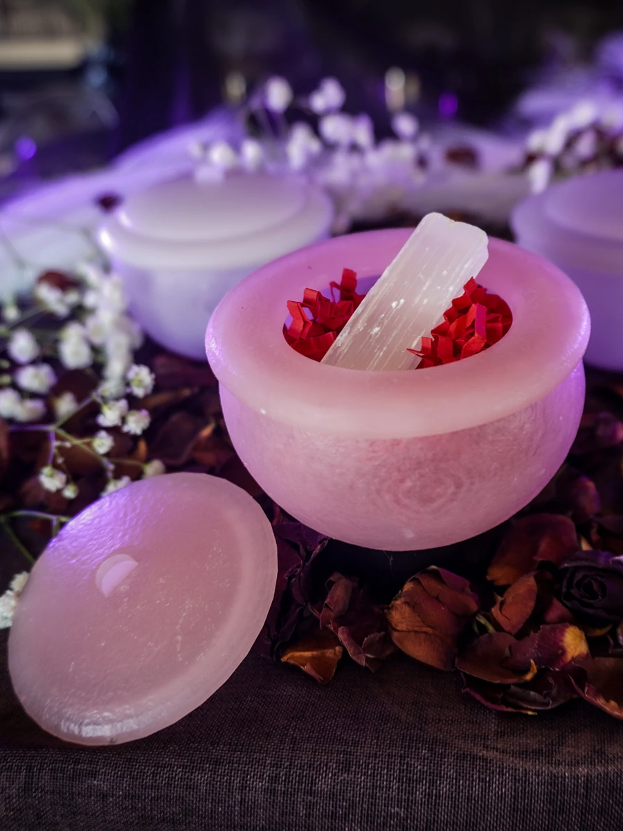 Pink Resin Cauldron product image (3)