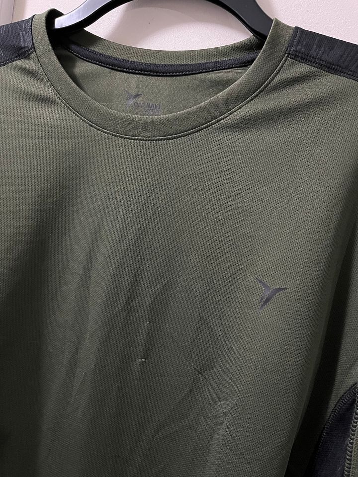 Old Navy Active Tshirt XL product image (2)