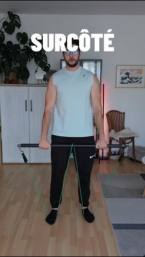 ⬇️ EXPLICATIONS ⬇️
.
.
Attention, je ne dis pas que la 1ere variante est nulle ! Juste qu'elle est surcôtée à mon sens 
.
Pou...