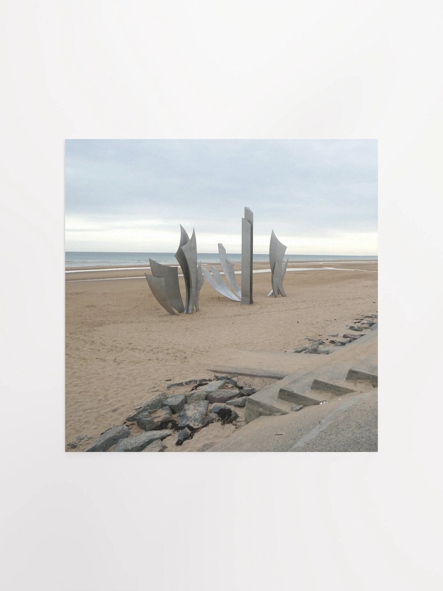 Normandy - Omaha Beach Les Braves Memorial - Print/poster product image (1)