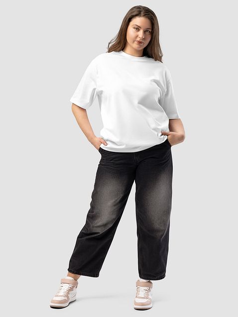 Photo showing Cotton Heritage Oversized Heavyweight T-Shirt