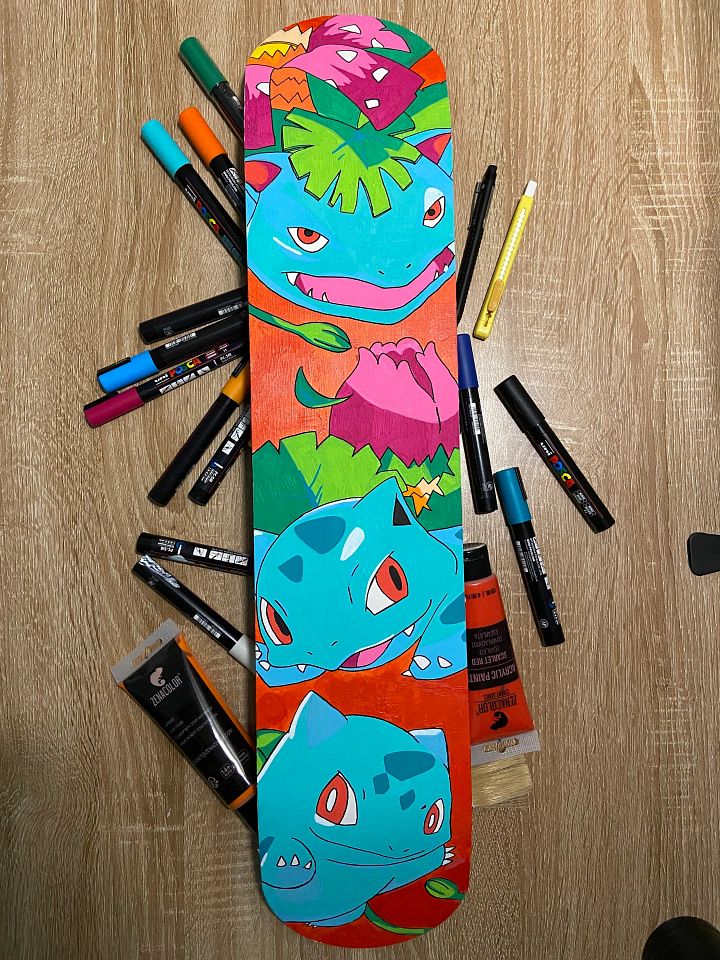 Planche skateboard décorative || Bulbizarre évolutions product image (1)