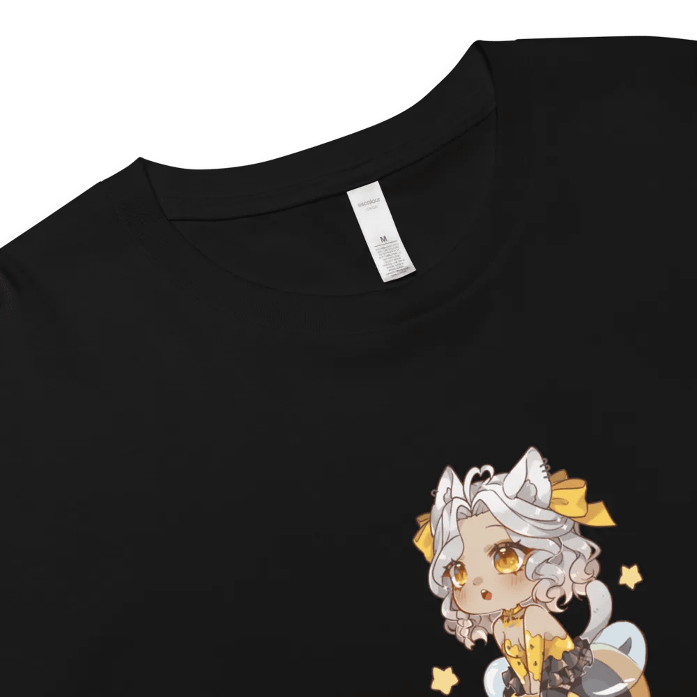 Leelaa on a bee cropped shirt product image (7)