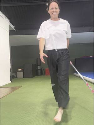 Do you want to learn the bo staff!? I will be starting a 4 week course suitable for all levels ONLINE. Beginning in a few weeks time! A place we can learn, grow and play together!  #chloebruce #chloebruceacademy #bostaff #foryou 