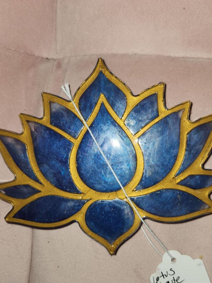 resin lotus plate product image (1)