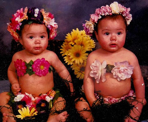 Ohhhhhh....dem BABIES!
Our TtWwIiNnSs @carne_asa_da  and @claude_tenom are 27 today!
Happy happy o'happiest of birthdays to m...