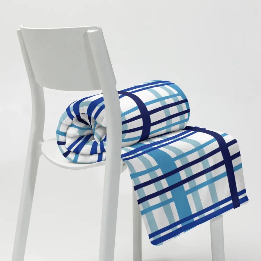 Cute Dynamic Waves Pled Throw Pillow product image (11)