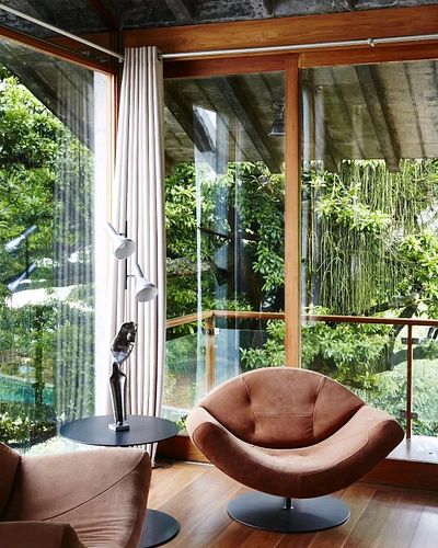 A peek inside one of my favorite holiday retreat featured in Airbnb Modernism.
Located on a hilltop in Rio de Janeiro’s lush ...