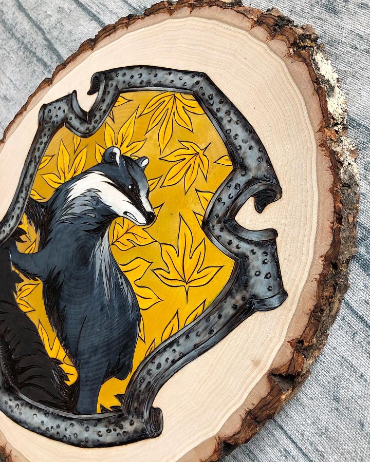 Hufflepuff Hogwarts House Crest product image (2)