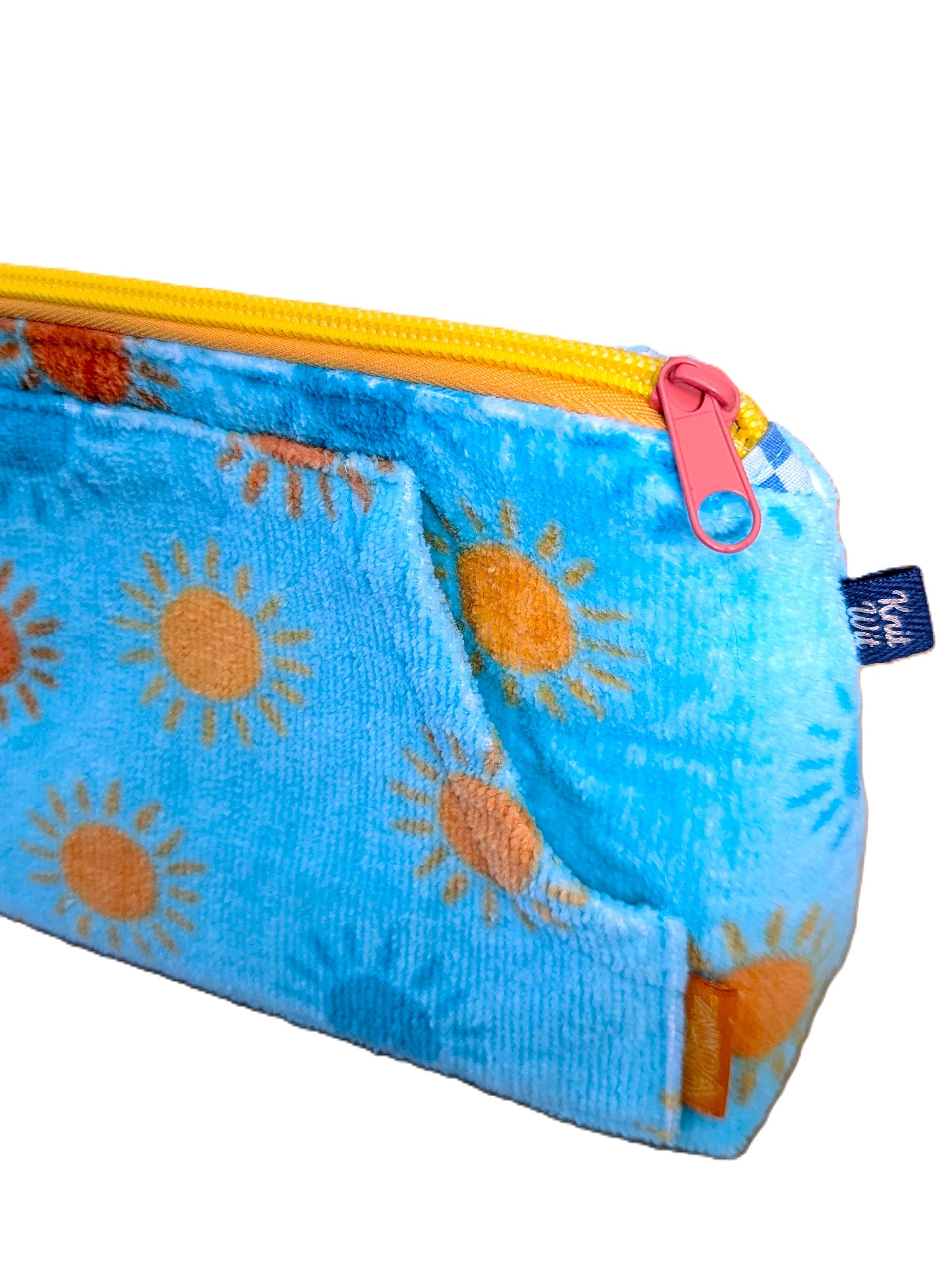 ☀️ Kangaroo Pocket Makeup Pouch product image (5)