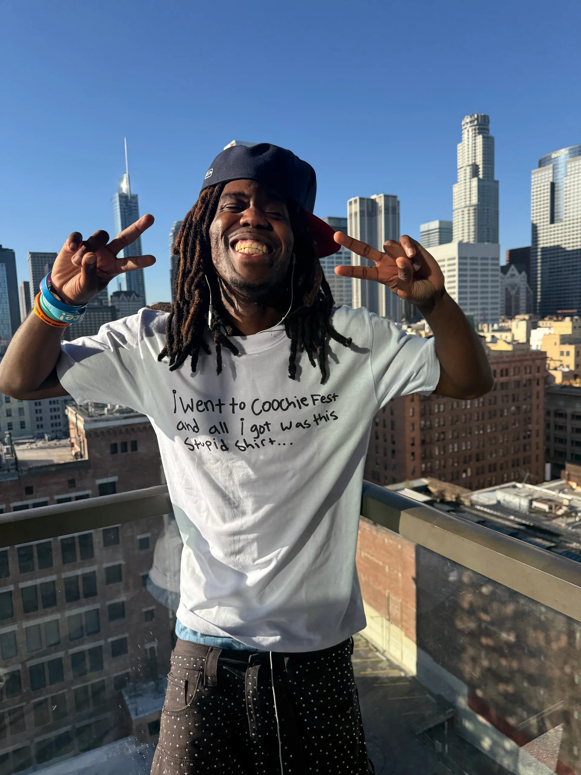 I WENT TO COOCHIEFEST N ALL I GOT IS THIS STUPID TSHIRT product image (1)