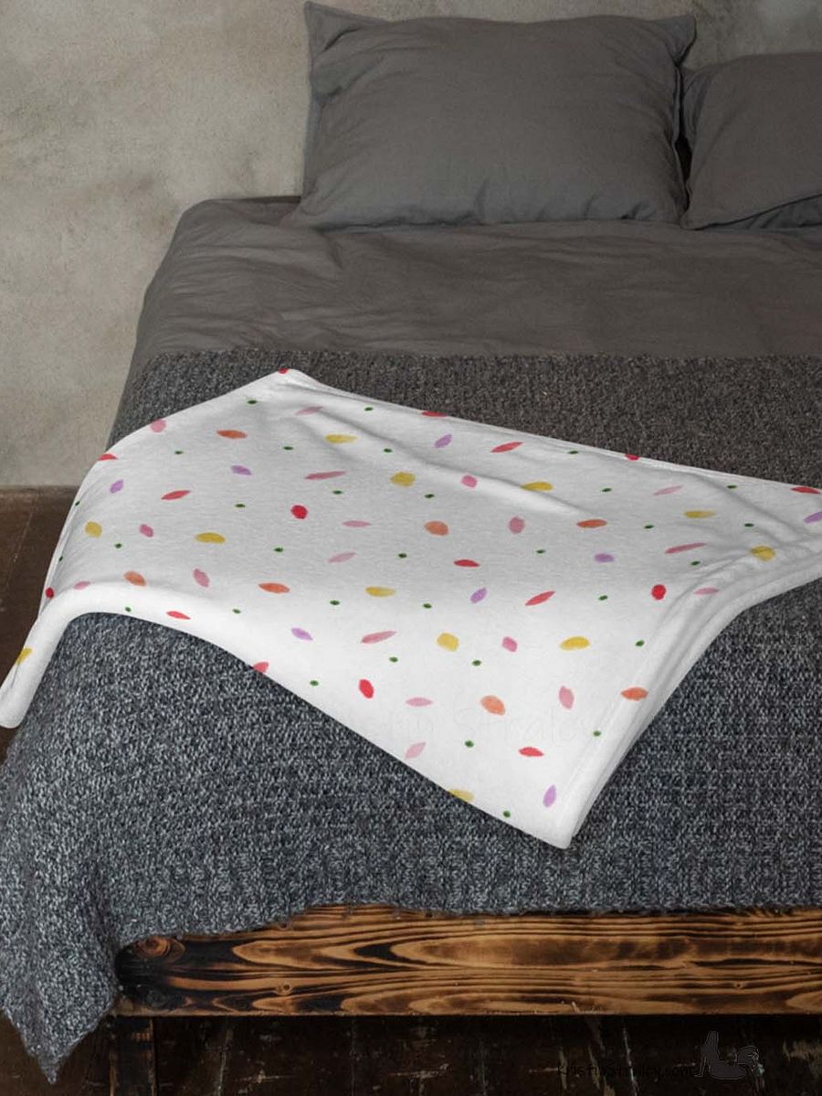 Flower Petal Confetti Fleece Throw Blanket product image (7)