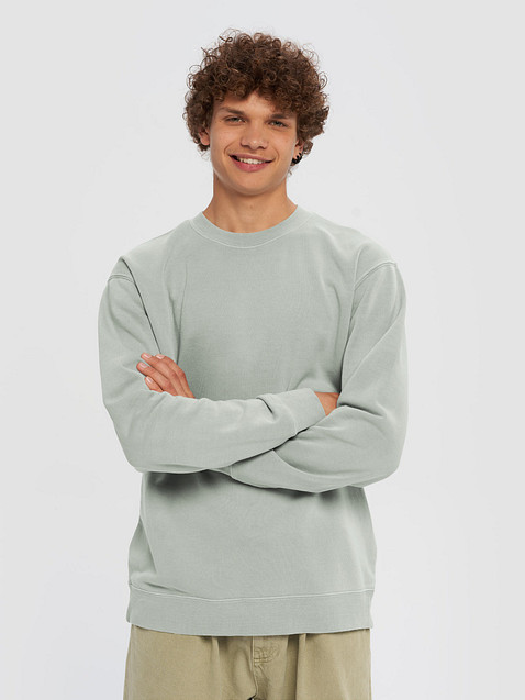 Photo showing Independent Trading Co. Unisex Midweight Pigment Dyed Sweatshirt