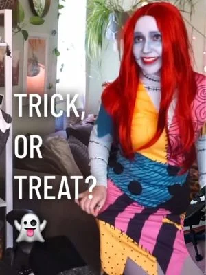 Showed up as Sally to @MineCrusher08 Trick or Treat Streamer tourney and the trick round was spiiiiicy 🫣🎃 GG’s to all! @TwiztedToki @gl1tch_gam1ng #trickortreat #fortnitetournament #girlgamers #sallynightmarebeforechristmascosplay #fortnite