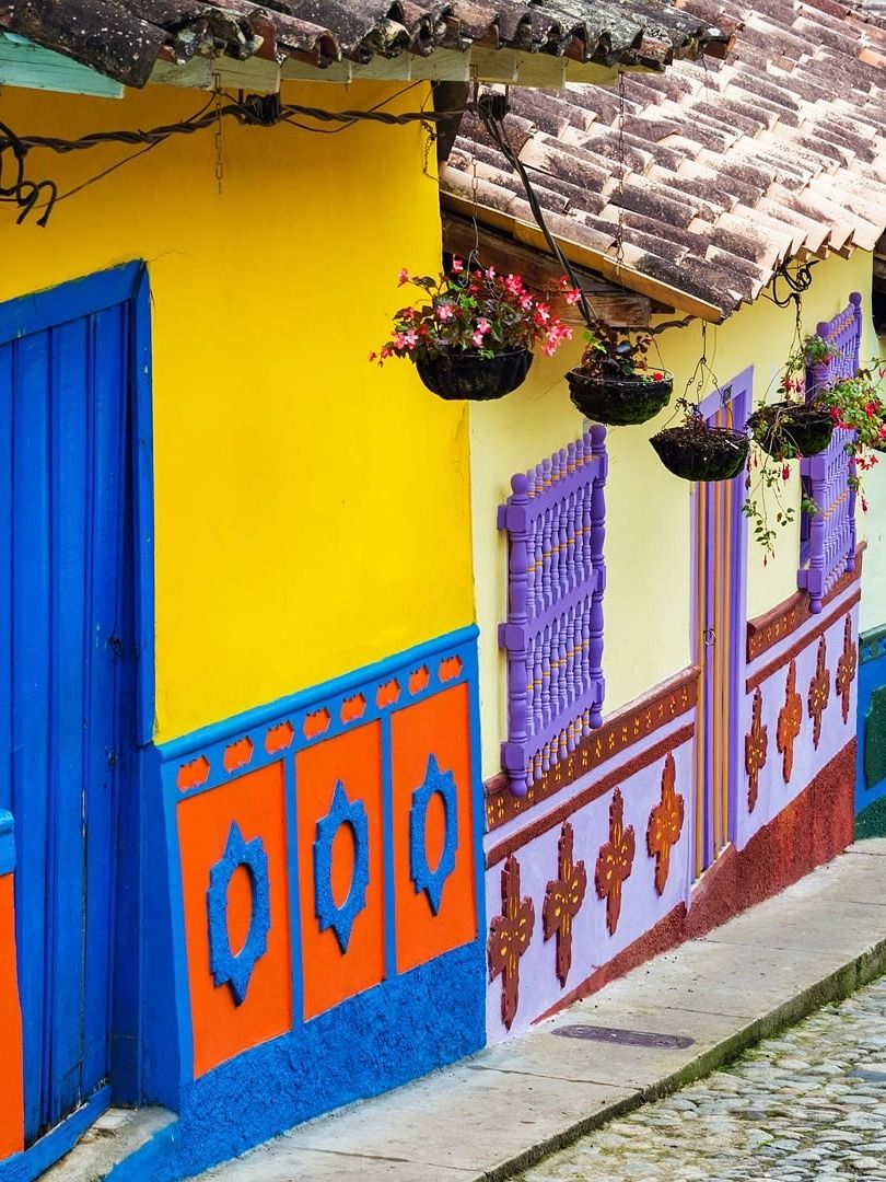 Medellin, Colombia Travel Guide product image (2)
