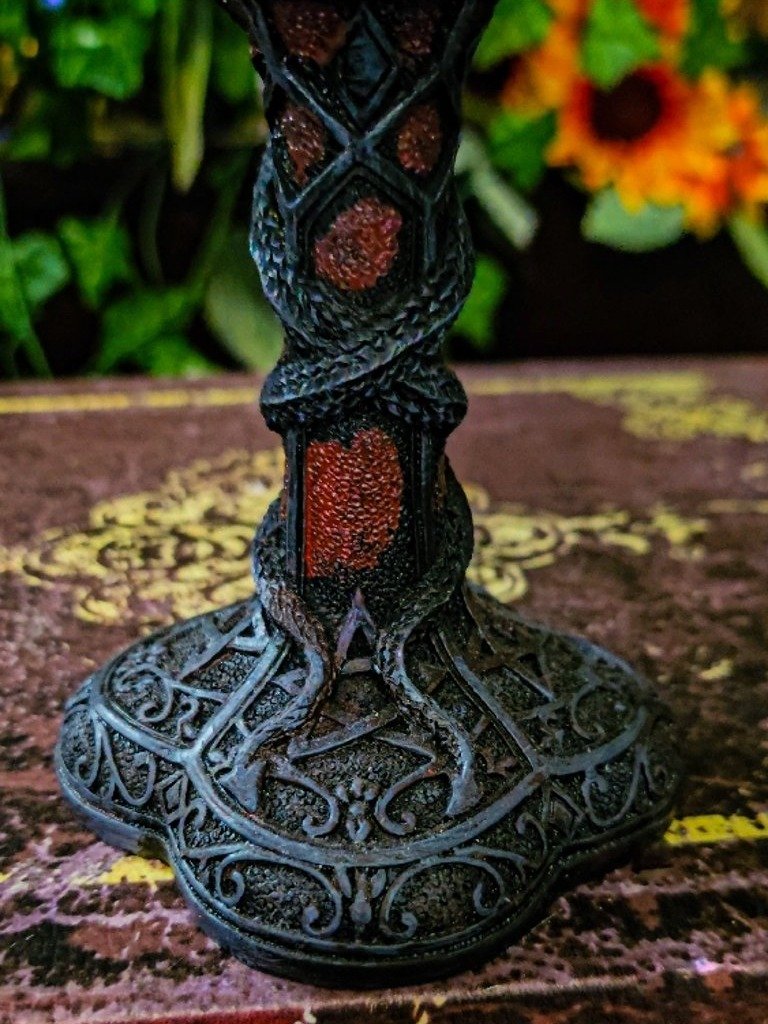 The Armored Kingdom Eternal Dragon Heart Embrace Goblet product image (5)