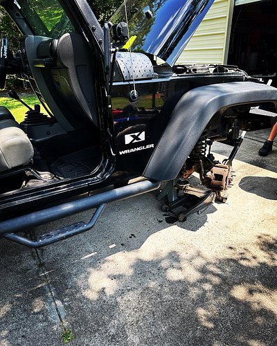brake lines, replaced. ✅ nothin like running with no brake fluid to wake you up in the morning. #jeep #wrangler #jeeplife