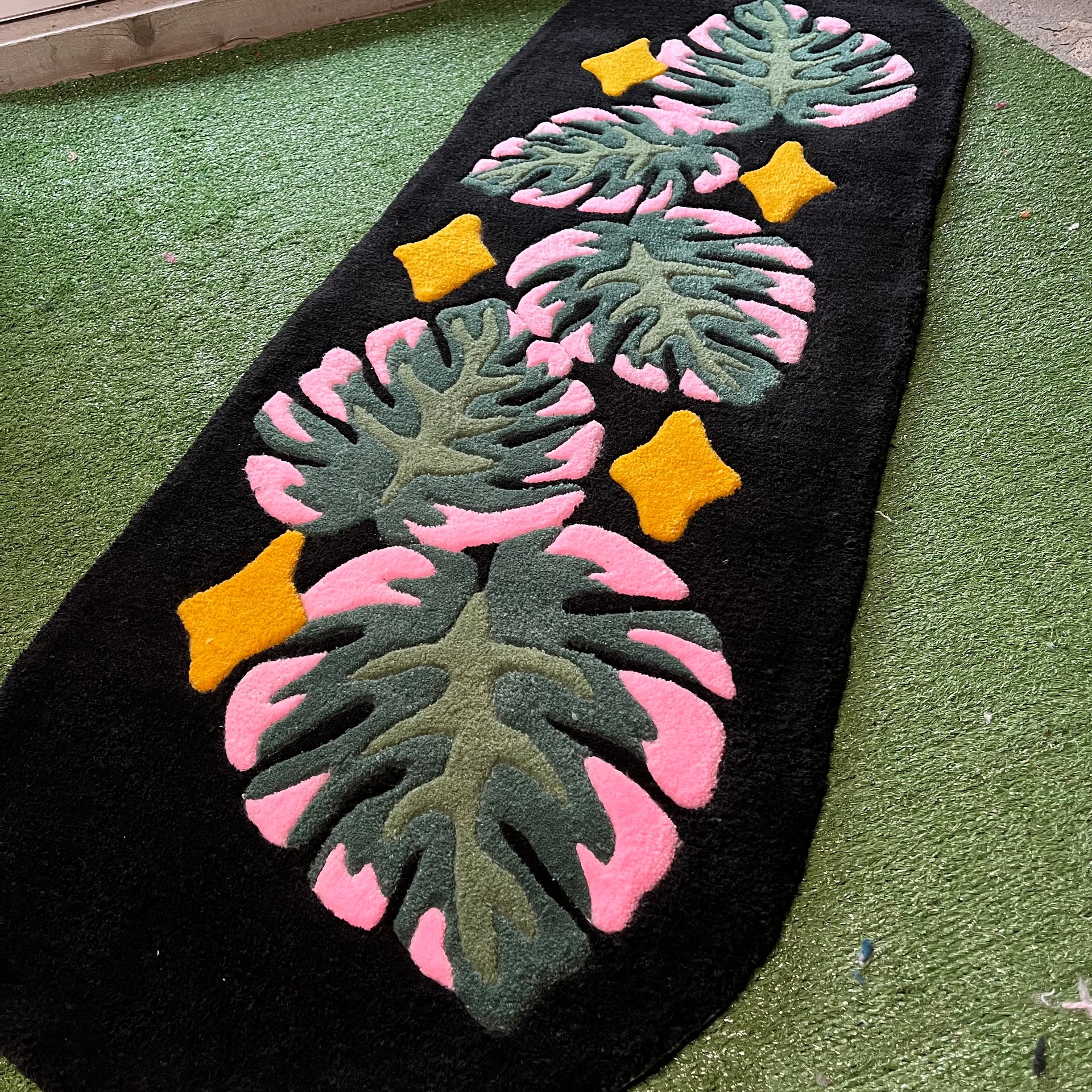 Black & Pink Monstera Leaf Runner Rug product image (2)