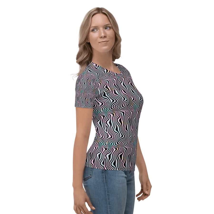 Ladies T shirt all over print wavy turquoise pink and black design ideal for light travel and slimming look product image (4)