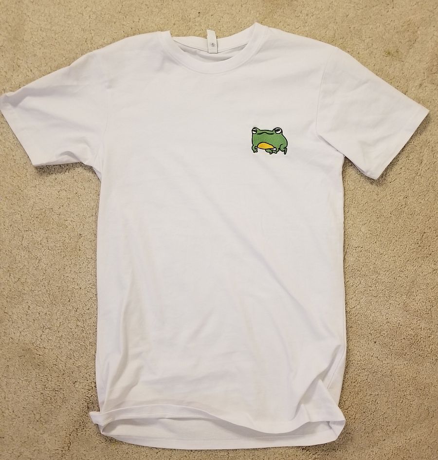 sunshFROG classic and iconic heavyweight tee product image (3)