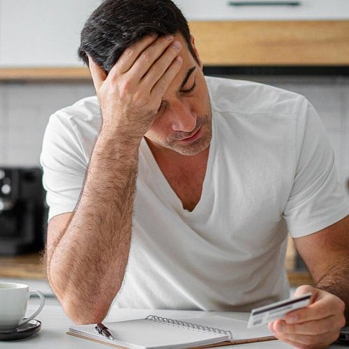 3 critical credit card debt considerations borrowers should make now - CBS News

https://f.mtr.cool/pemsdiacuh