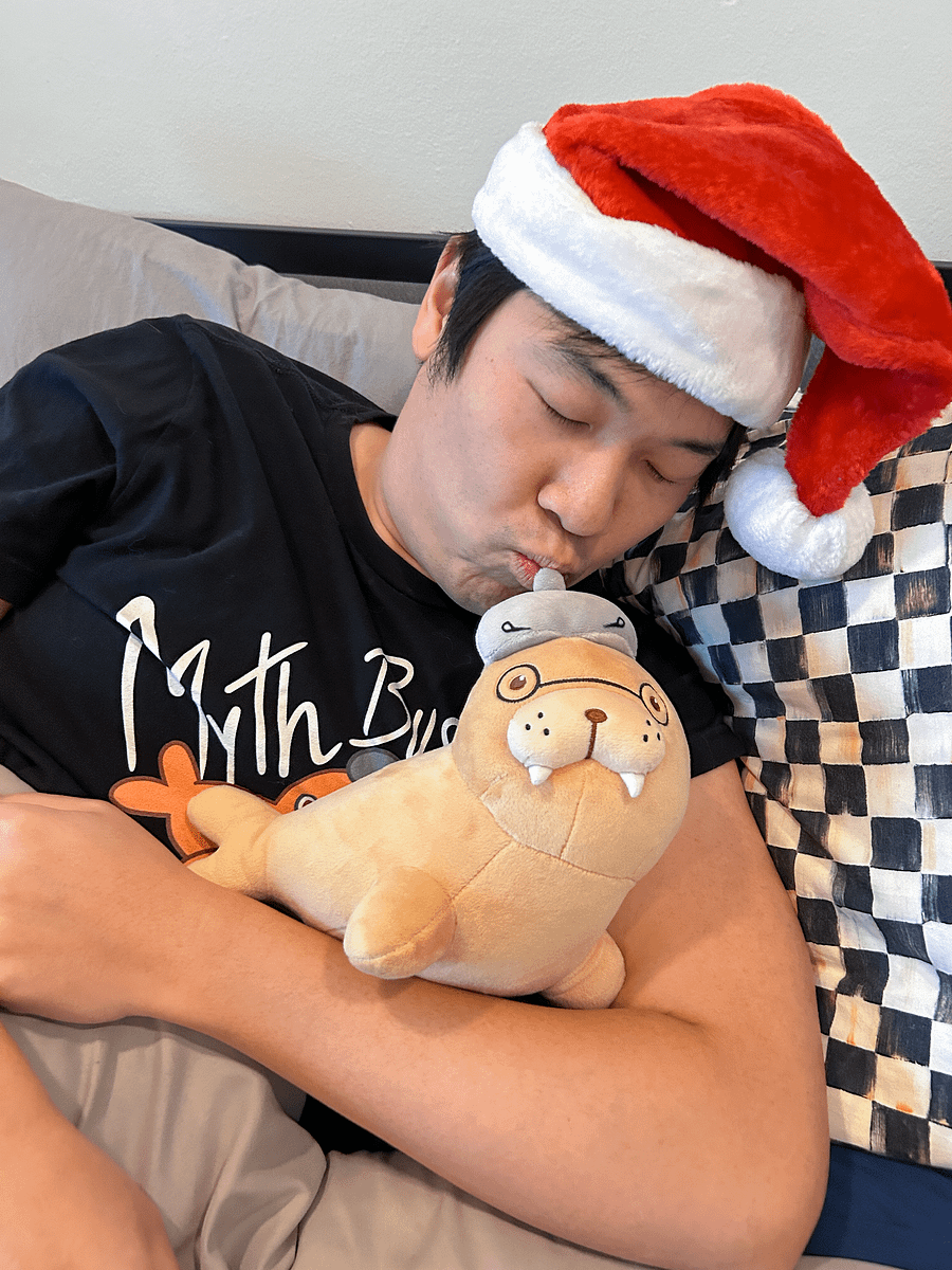 Busty Jr. the Plushie product image (2)