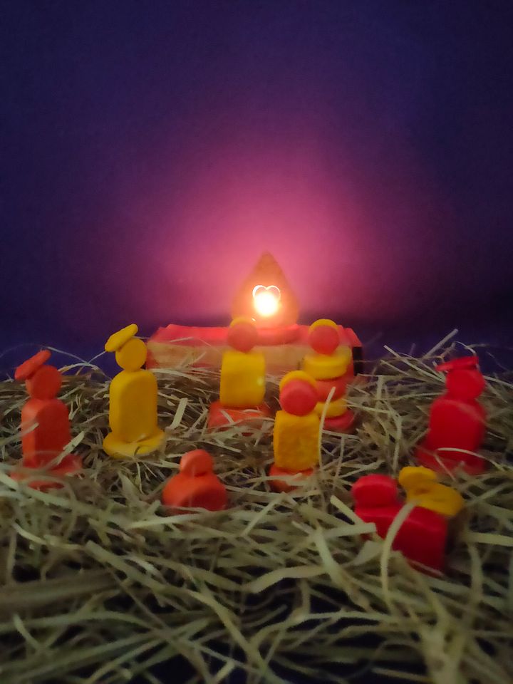 Presépio Energia Positiva, figuras religiosas minimalistas, decoração de natal, feita à mão product image (1)