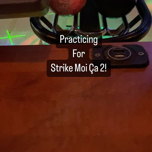 Practicing for Strike Moi Ça 2 avec @wildyvalentine #StrikeMoiCa #Twotch#twitchqc